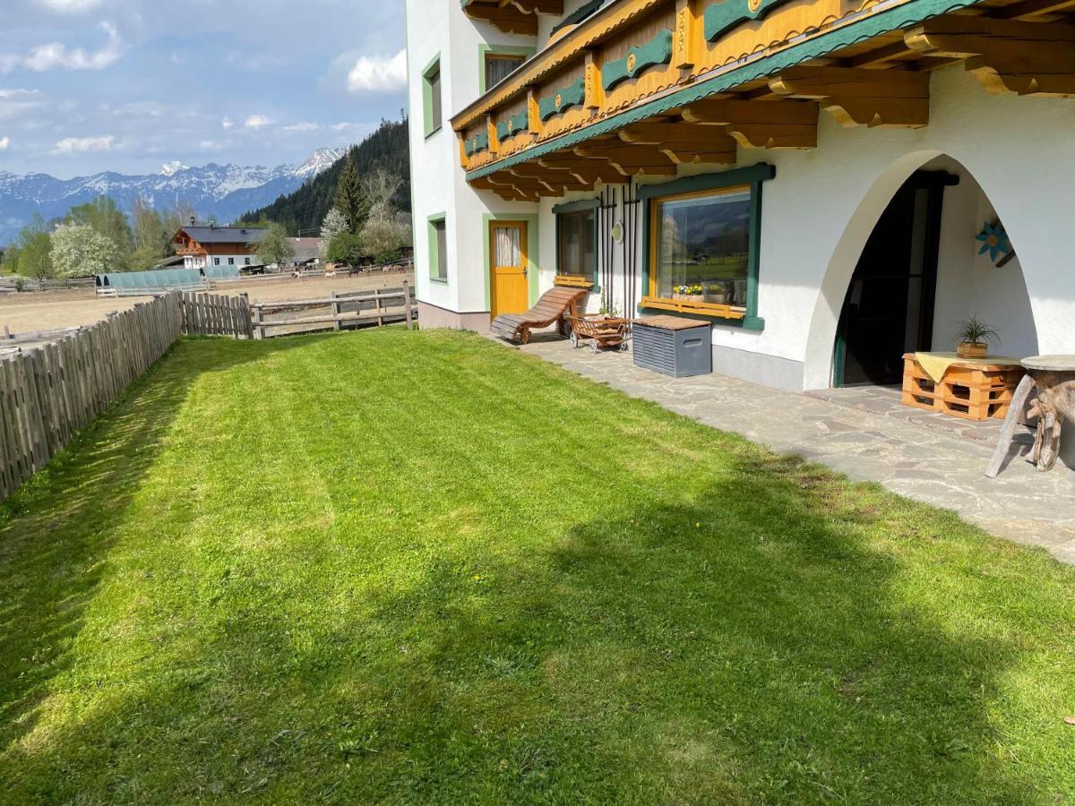Ferienwohnung Maxi Maishofen Bagian luar foto