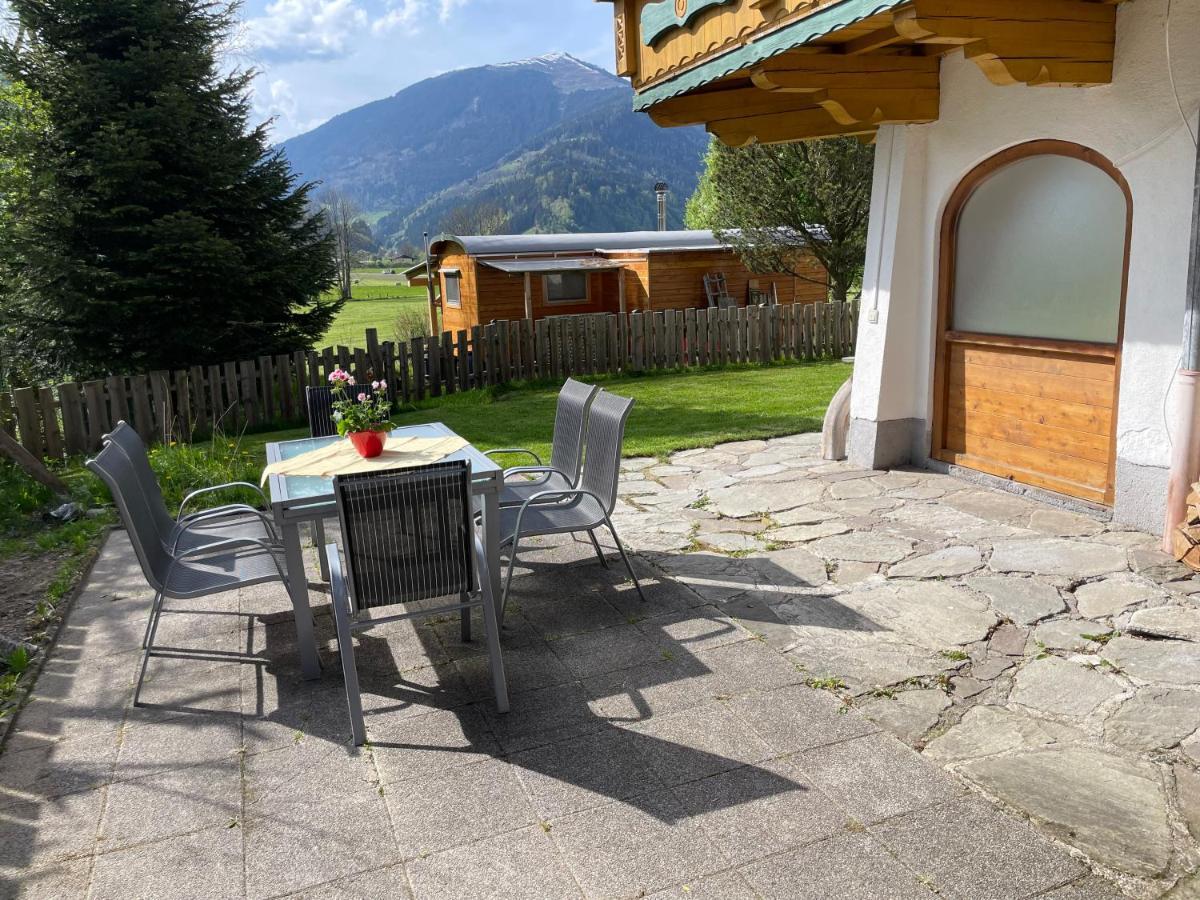 Ferienwohnung Maxi Maishofen Bagian luar foto